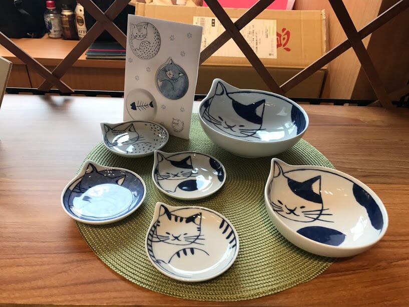 Cat plate Fukuda Toki